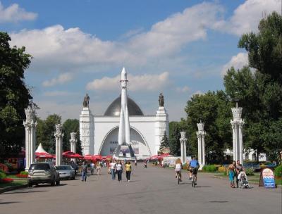 На ВДНХ открылся гастрономический рынок «Фермерия»