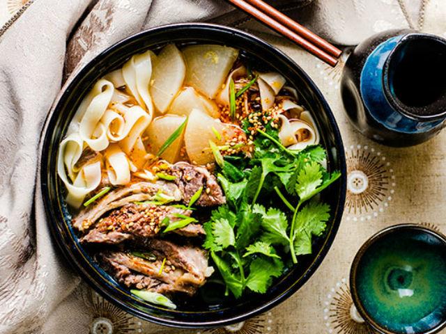 Источник: vashlagman.ru/lagman/v-multivarke.html Источник: vashlagman.ru/lagman/v-multivarke.html