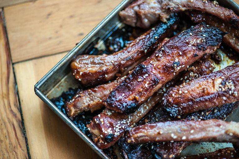 Источник: www.greatbritishchefs.com/recipes/pork-ribs-recipe Источник: www.greatbritishchefs.com/recipes/pork-ribs-recipe