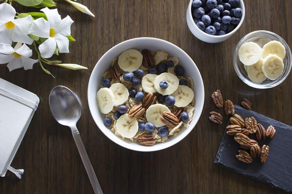 Источник: pixabay.com/photos/breakfast-cereal-milk-banana-28