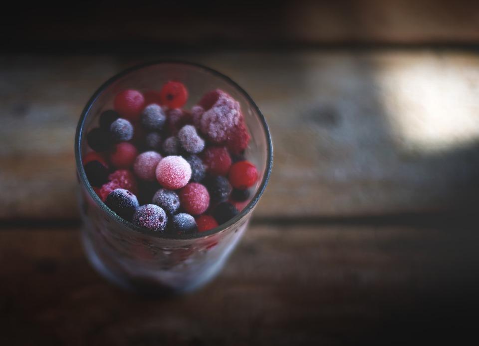 Source: pixabay.com/photos/frozen-food-berries-food-desser