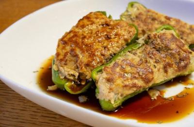Перец, фаршированный креветками и сыром
