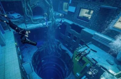 Подводный город Deep Dive Dubai 