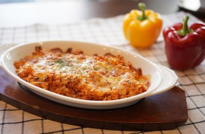 Запеченный рис с помидорами и сыром
