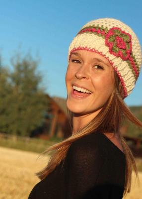 KNIT ALPACA HAT WITH FLOWER