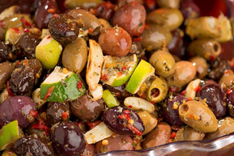 Roasted Garlic Lime Olive Mix with Chopped Peppers