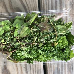 Herb Bundles. Sono disponibili più opzioni del prodotto : 11 Herb Bundles. Sono disponibili più opzioni del prodotto : 11