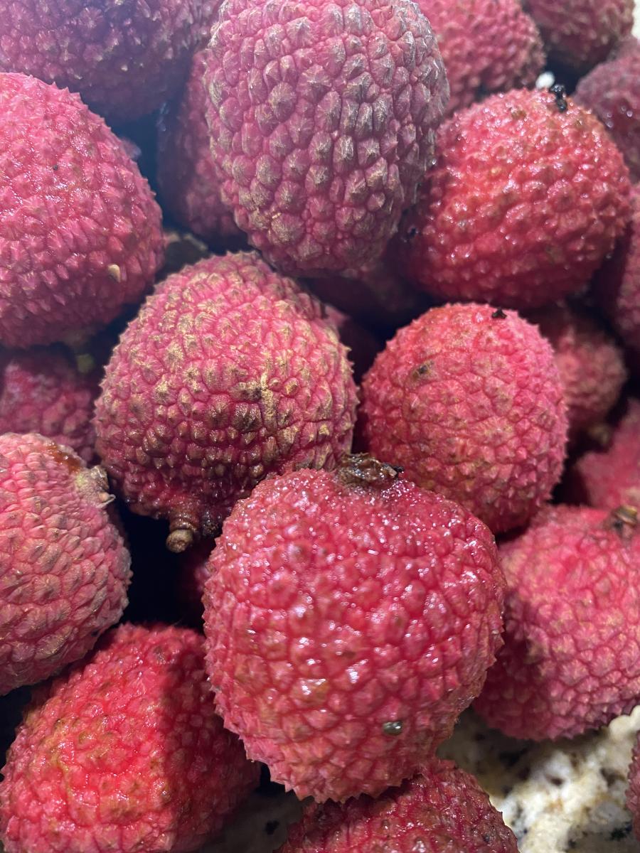 Lychee Fruit ~ Fresh Organic Fragrant and Delicious 2 lbs  